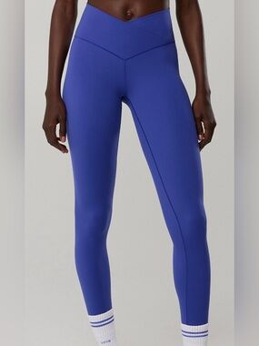 ⭐️ AERIE Cross waist leggings